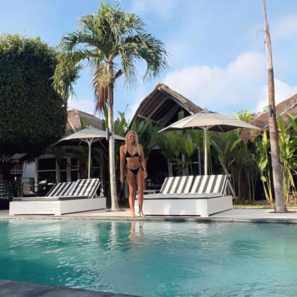 Thin Tie Side Bikini Bottom-Ribbed Black